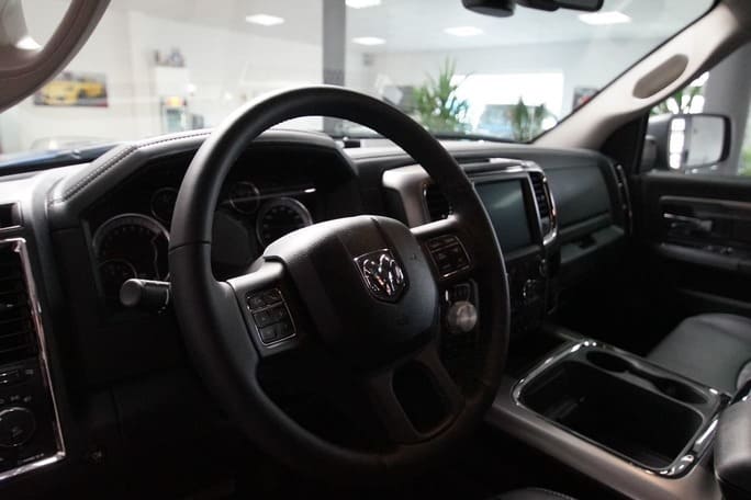 RAM 1500 Costum Car-Innenansicht3