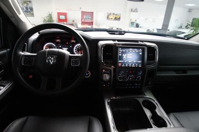 RAM 1500 Costum Car-Innenansicht5