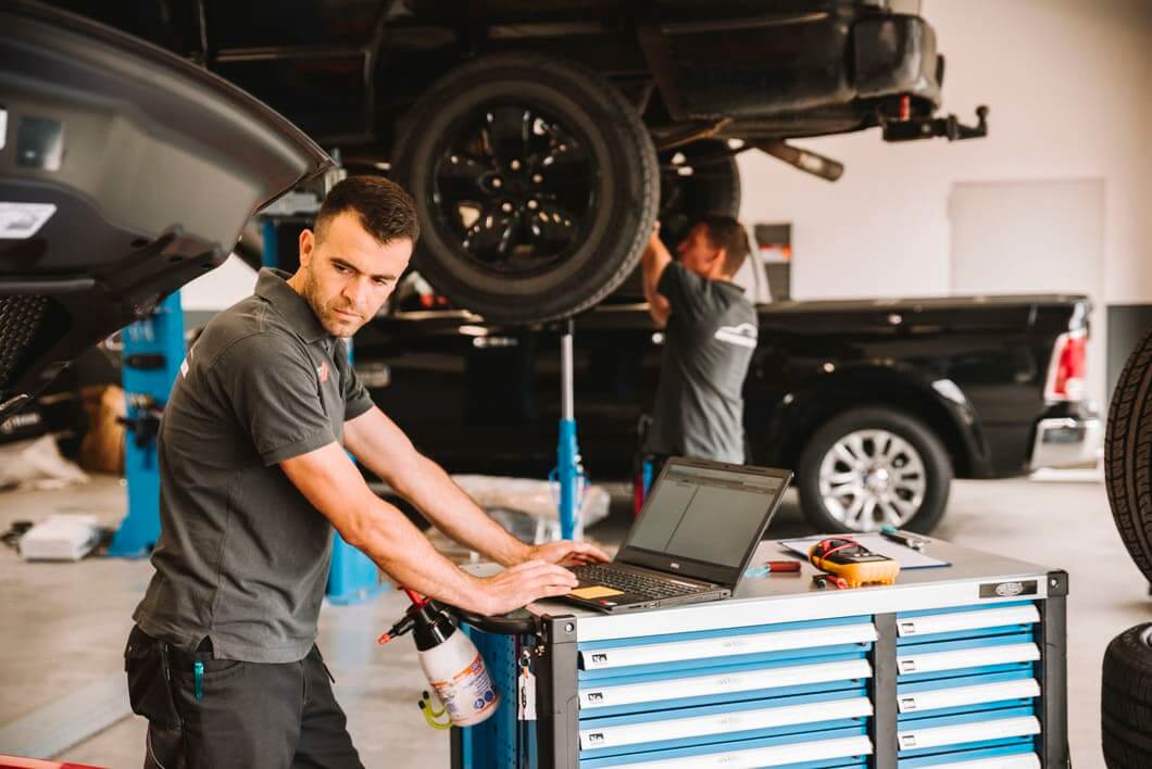 Autohaus Koehler Potsdam-Dodge Vertragswerkstatt.7